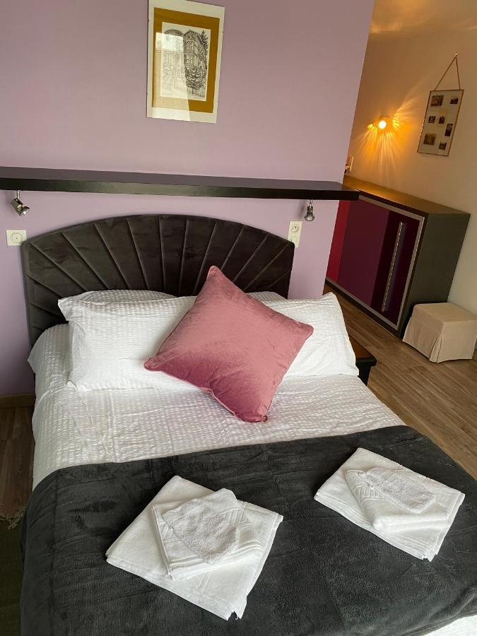 Le Domaine Du Gravier Bed & Breakfast Gramat Bagian luar foto