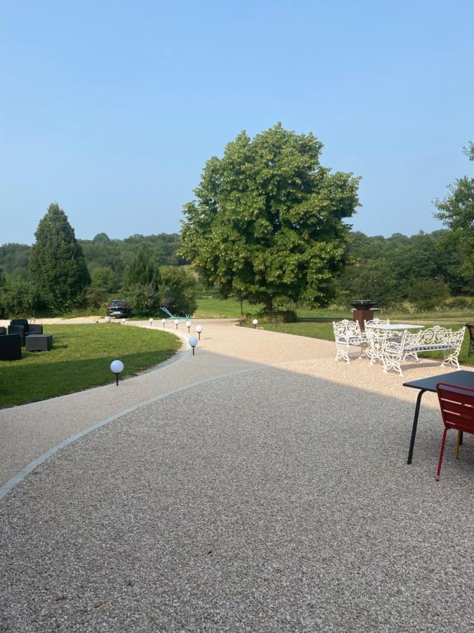 Le Domaine Du Gravier Bed & Breakfast Gramat Bagian luar foto