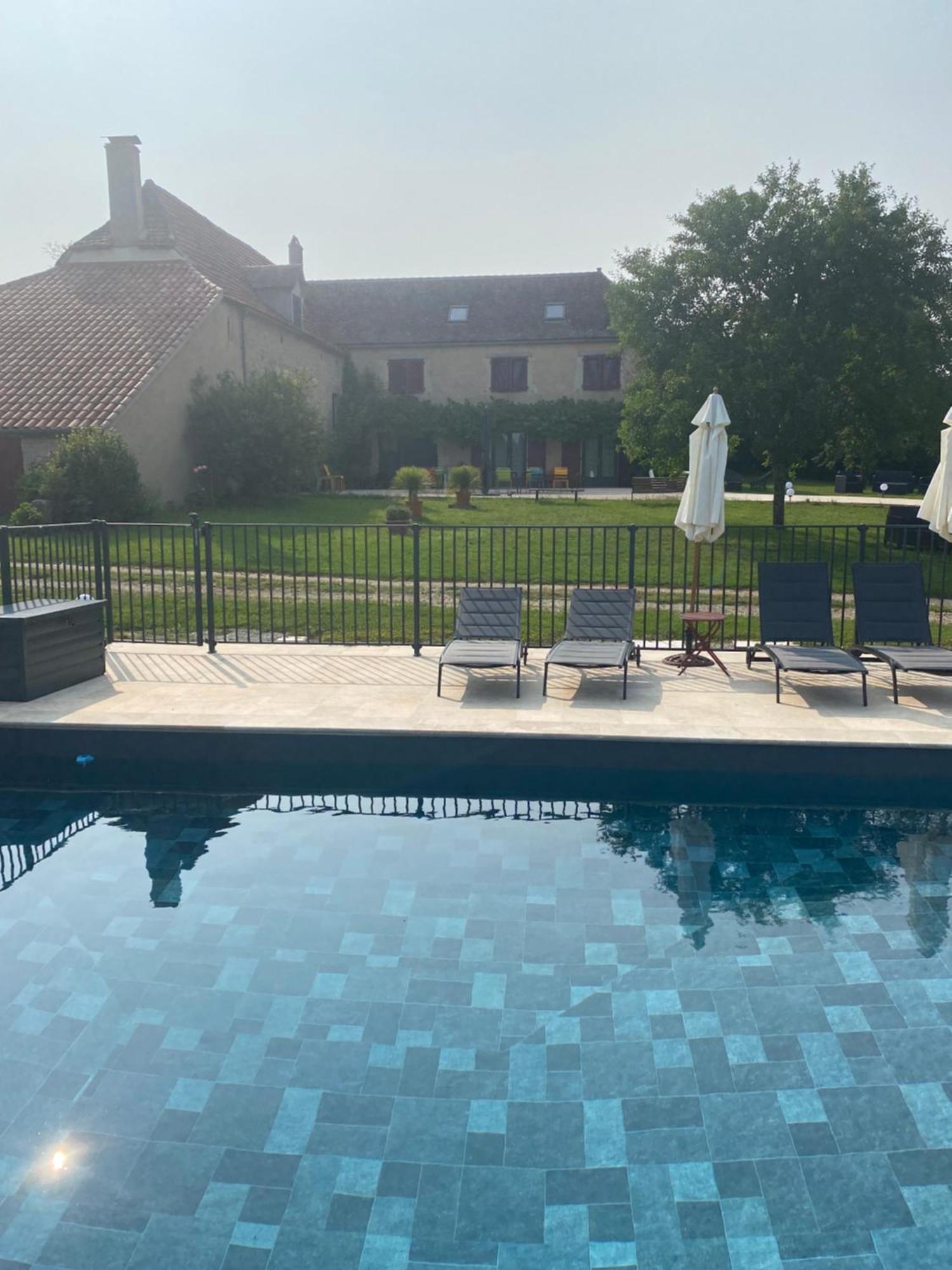Le Domaine Du Gravier Bed & Breakfast Gramat Bagian luar foto